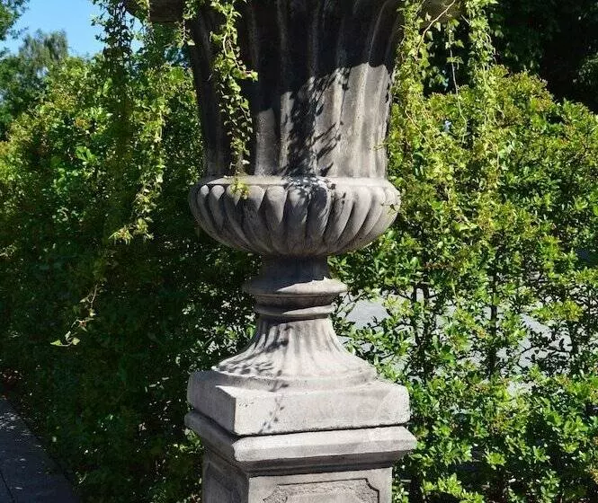 Hotelli Garni Villa Arrisja