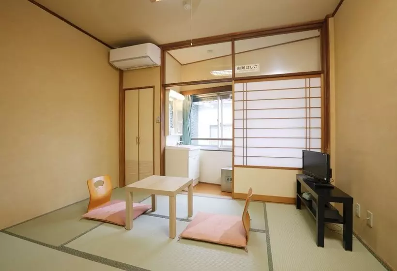 ユースホステル Onsen Guesthouse Yukori By Oyo Rooms