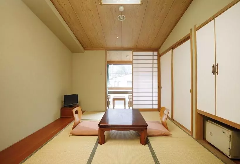ユースホステル Onsen Guesthouse Yukori By Oyo Rooms
