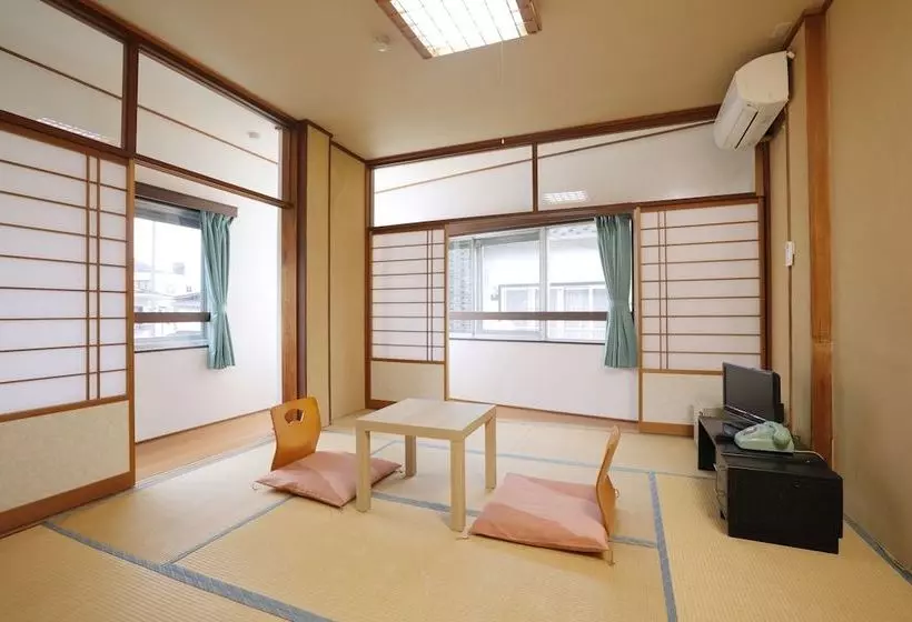 ユースホステル Onsen Guesthouse Yukori By Oyo Rooms