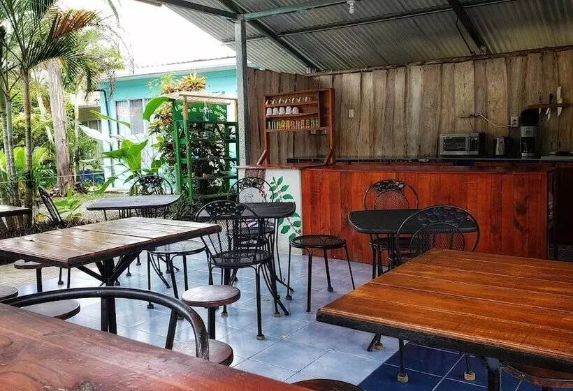 Aamiaismajoitus (B&B) Saltish Hotel & Villas