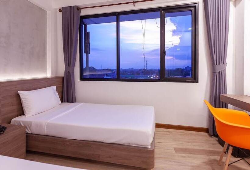 هتل B2 Nakhon Si Thammarat Premier