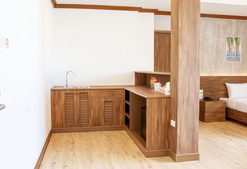 هتل B2 Nakhon Si Thammarat Premier