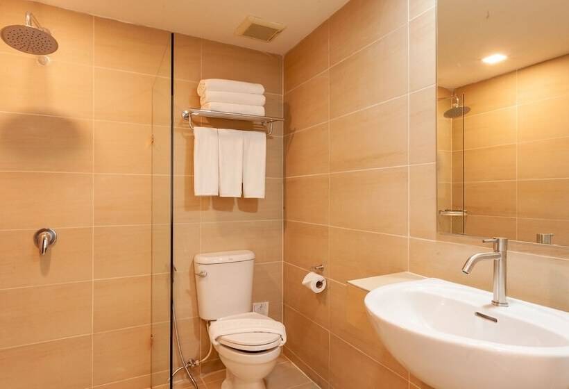 هتل B2 Nakhon Si Thammarat Premier