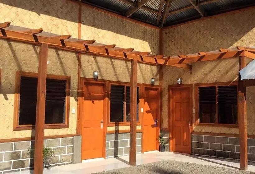 Hotelli Cherry S Courtyard  Nacpan
