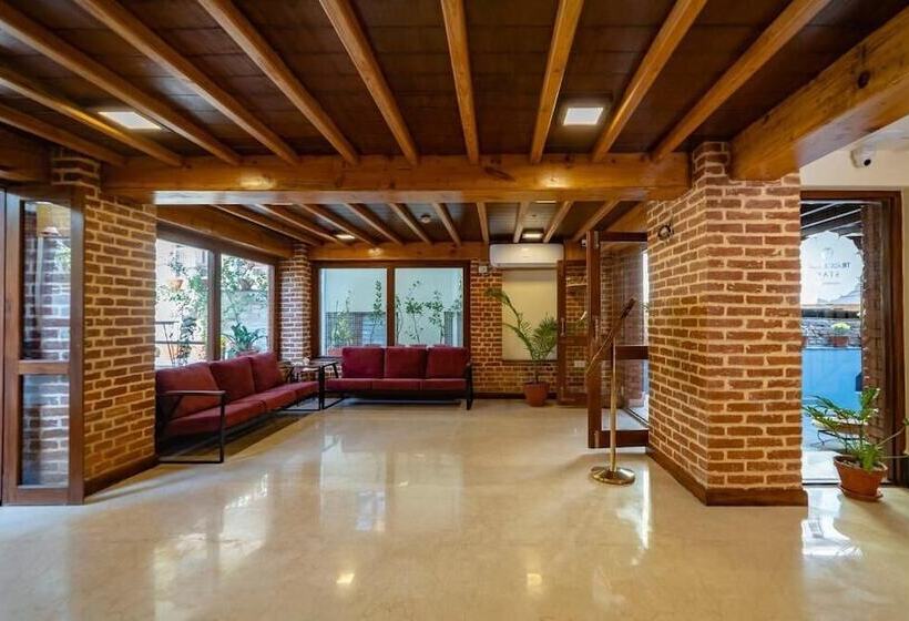 هتل Traditional Stay