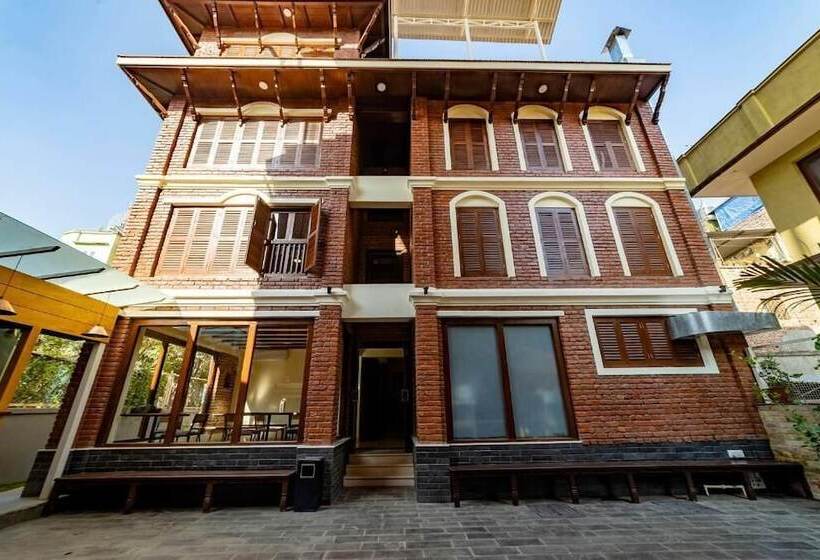 هتل Traditional Stay