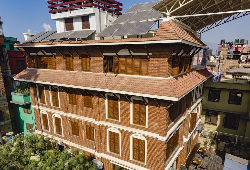 هتل Traditional Stay