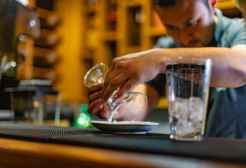 هتل Traditional Stay