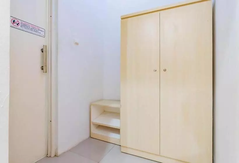 Urbanview Hotel One Family Maribaya By Reddoorz