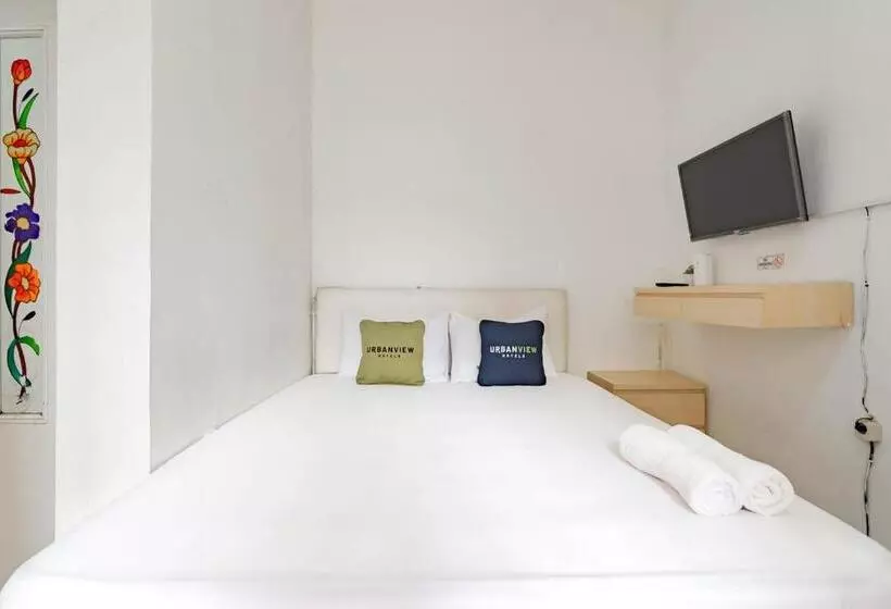 Urbanview Hotel One Family Maribaya By Reddoorz