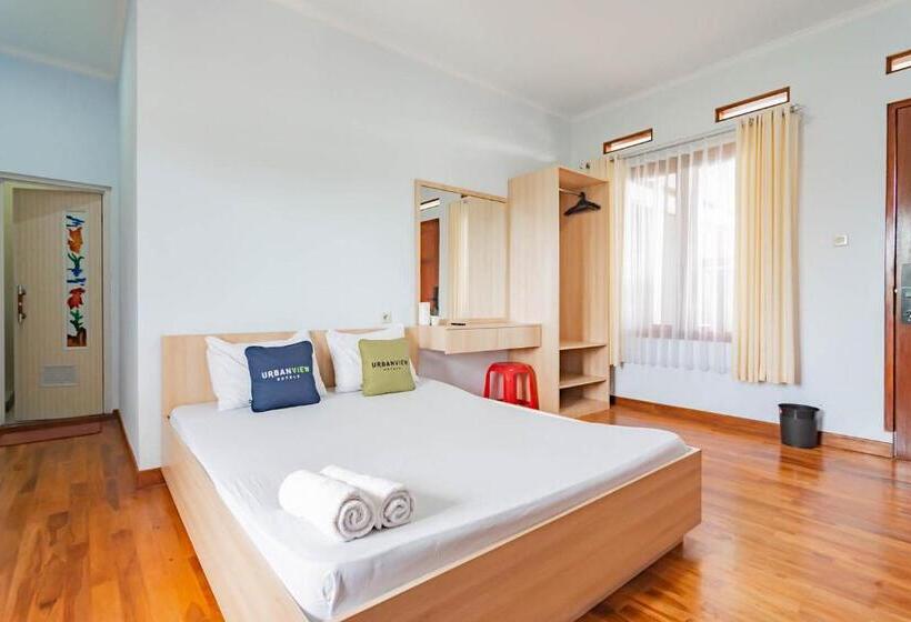 Urbanview Hotel One Family Maribaya By Reddoorz