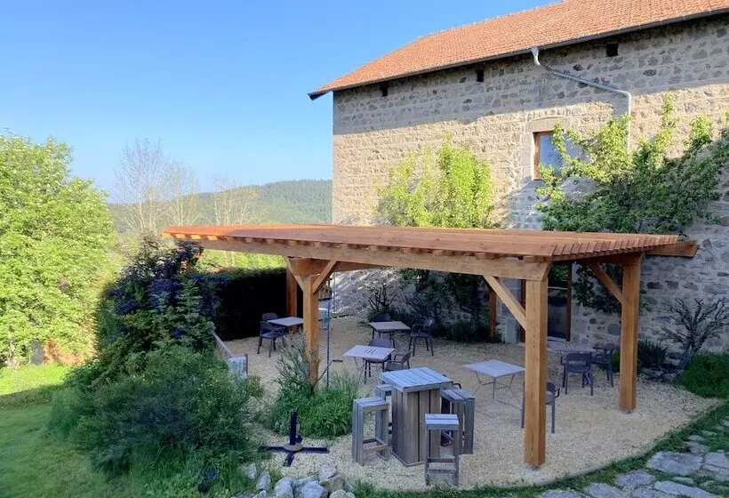 Majatalo Le Jardin Des 4m