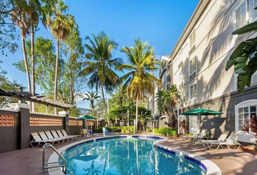 호텔 La Quinta By Wyndham Ft. Lauderdale Plantation