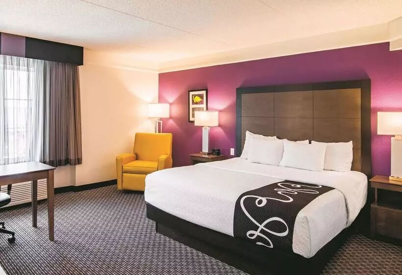 酒店 La Quinta Inn & Suites By Wyndham Fort Worth City View