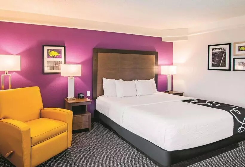 酒店 La Quinta Inn & Suites By Wyndham Fort Worth City View