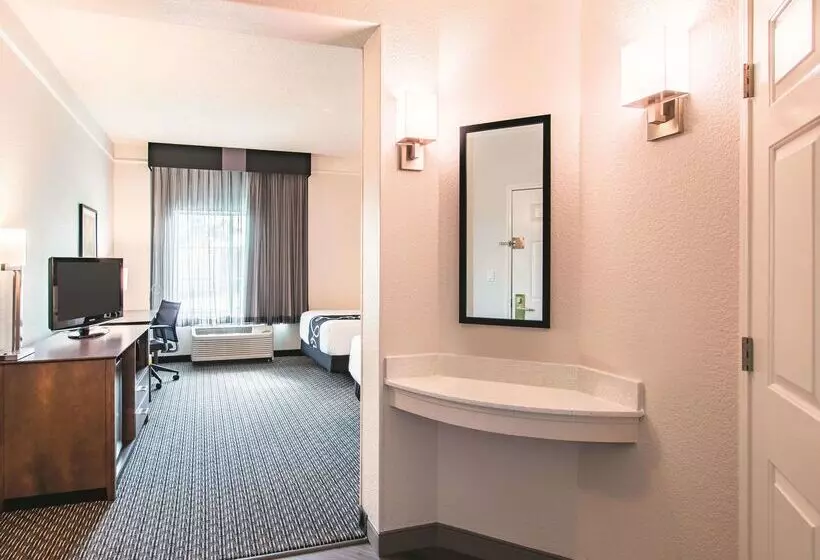 酒店 La Quinta Inn & Suites By Wyndham Fort Worth City View