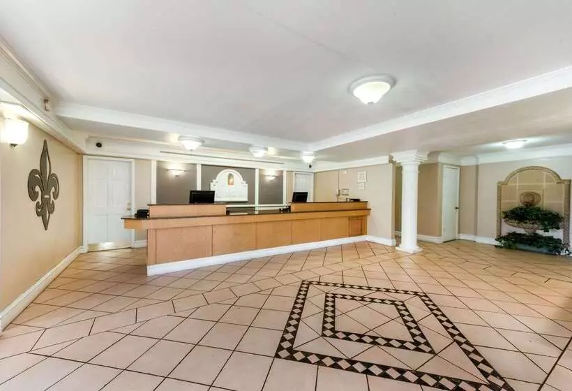 Отель La Quinta Inn By Wyndham Bossier City