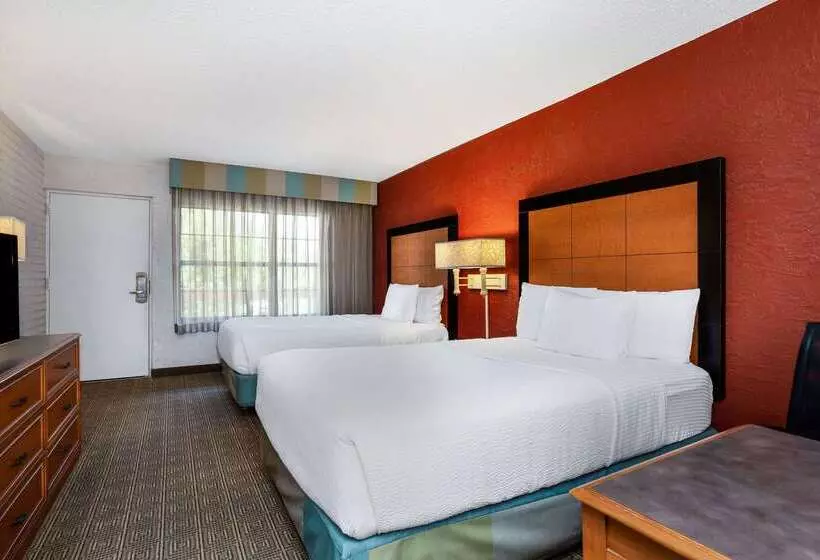 בית מלון כפרי La Quinta Inn Tampa Airport Stadium Westshore
