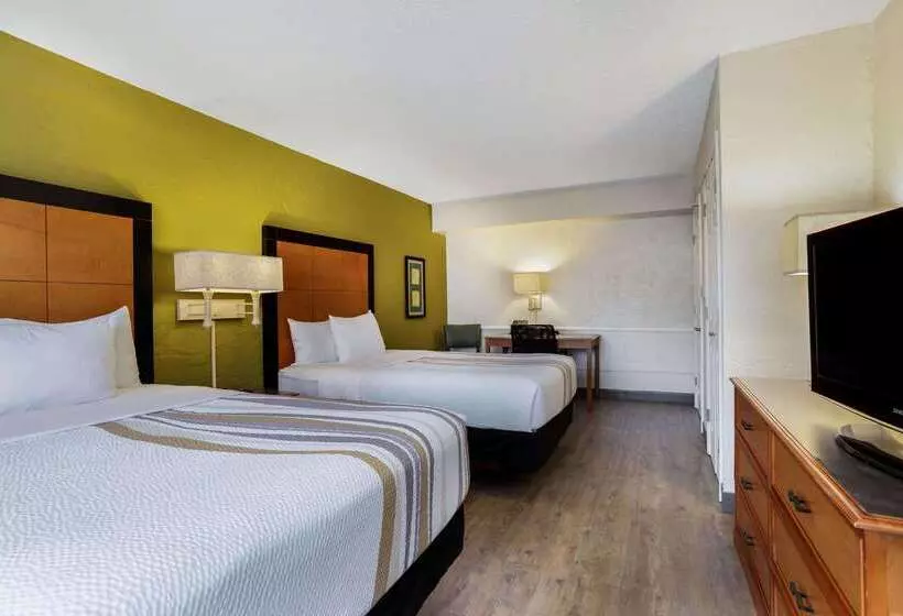בית מלון כפרי La Quinta Inn Tampa Airport Stadium Westshore