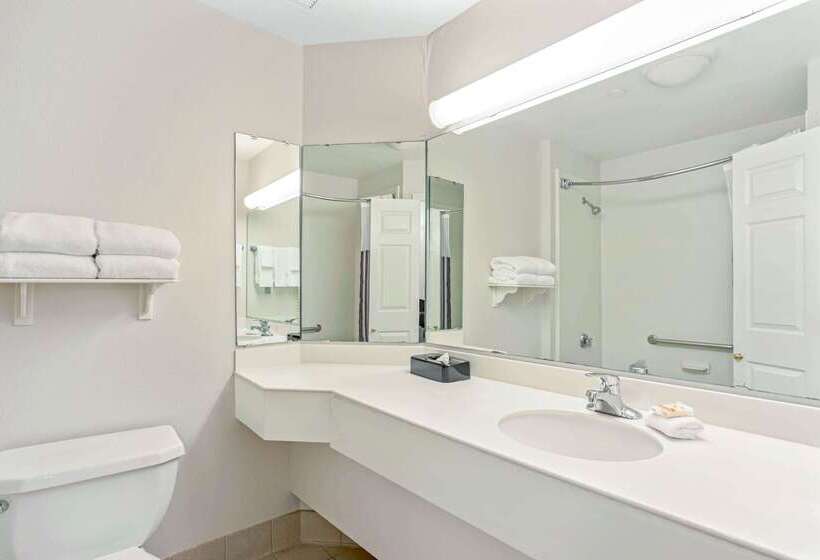 فندق La Quinta By Wyndham Birmingham Homewood