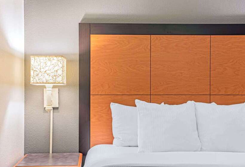 فندق La Quinta By Wyndham Birmingham Homewood