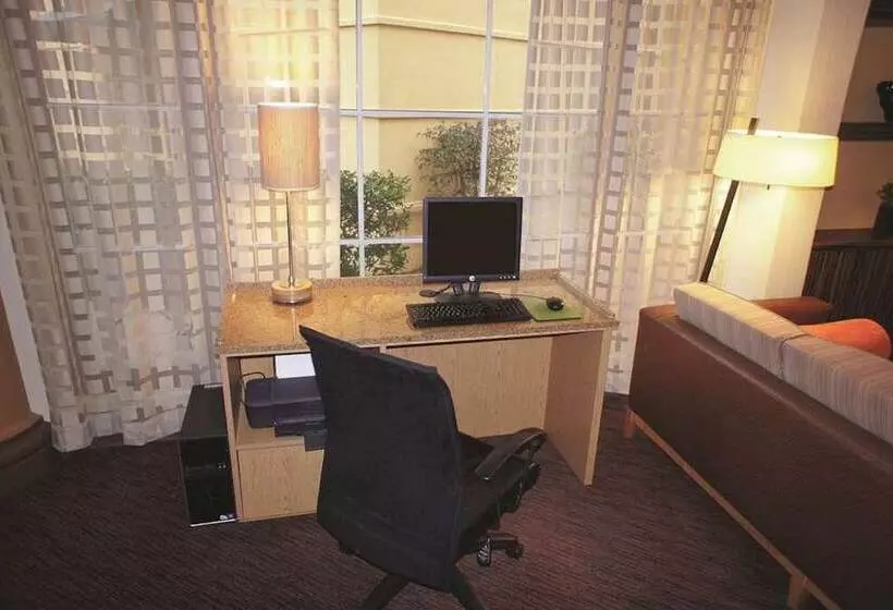 هتل La Quinta By Wyndham Raleigh/durham Southpoint