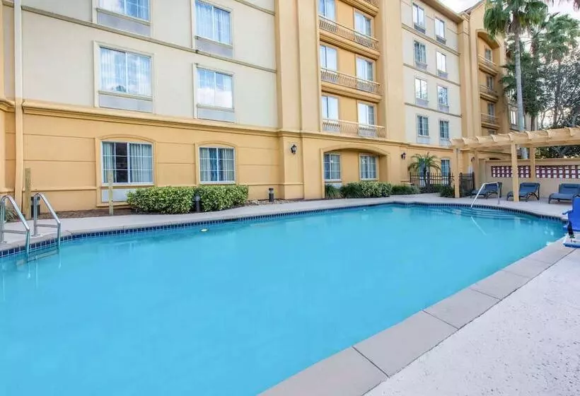 ホテル La Quinta By Wyndham Tampa Brandon Regency Park