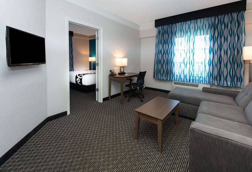 ホテル La Quinta By Wyndham Tampa Brandon Regency Park