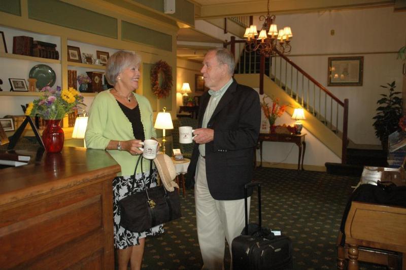 Otel Lamies Inn & The Old Salt Tavern