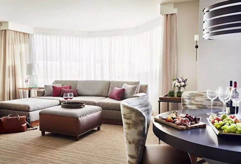 Lansdowne Resort And Spa