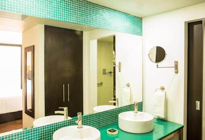 فندق Fiesta Inn Guadalajara Aeropuerto