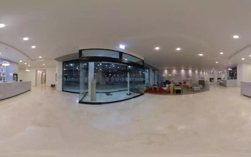 ホテル Fiesta Inn Guadalajara Aeropuerto