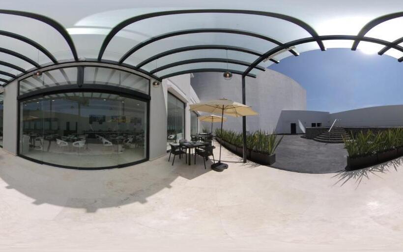 فندق Fiesta Inn Guadalajara Aeropuerto