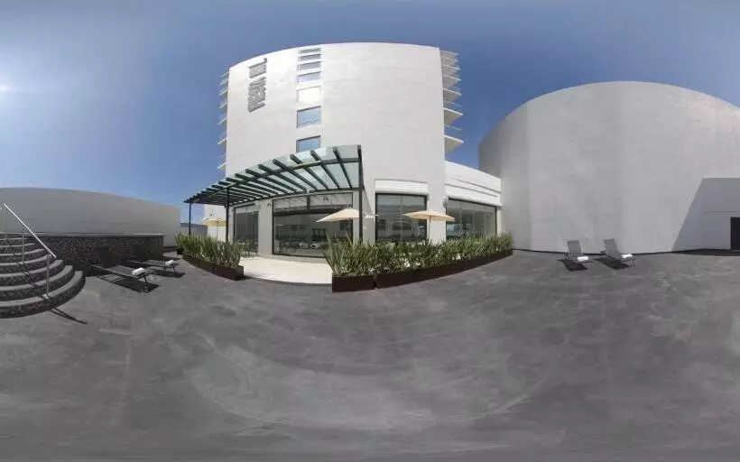 ホテル Fiesta Inn Guadalajara Aeropuerto