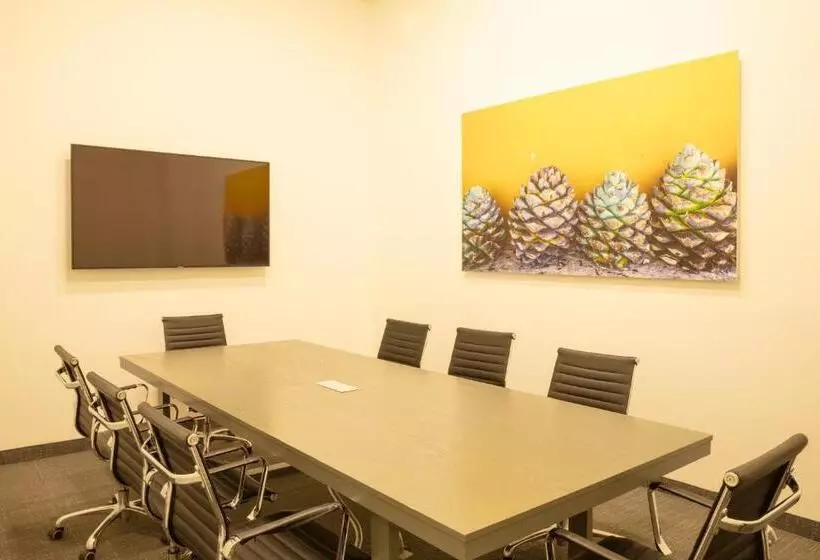 Fiesta Inn Guadalajara Aeropuerto