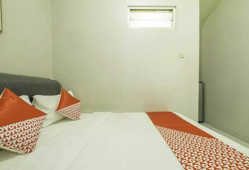 ホテル Oyo 2227 Raka Residence Syariah