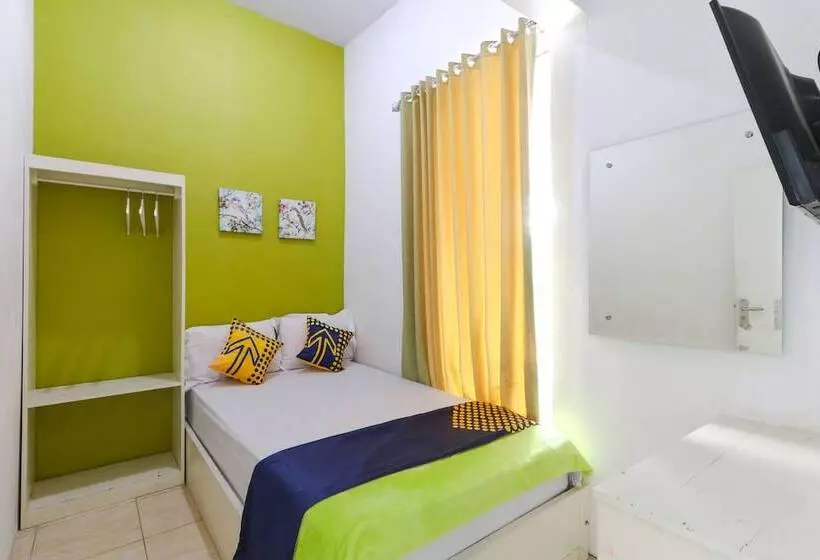 ホテル Spot On 2332 D Green Rest & Spa   Hostel