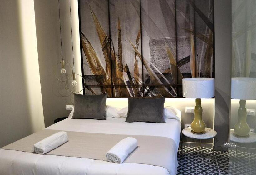 هتل You & Co. Quart Boutique