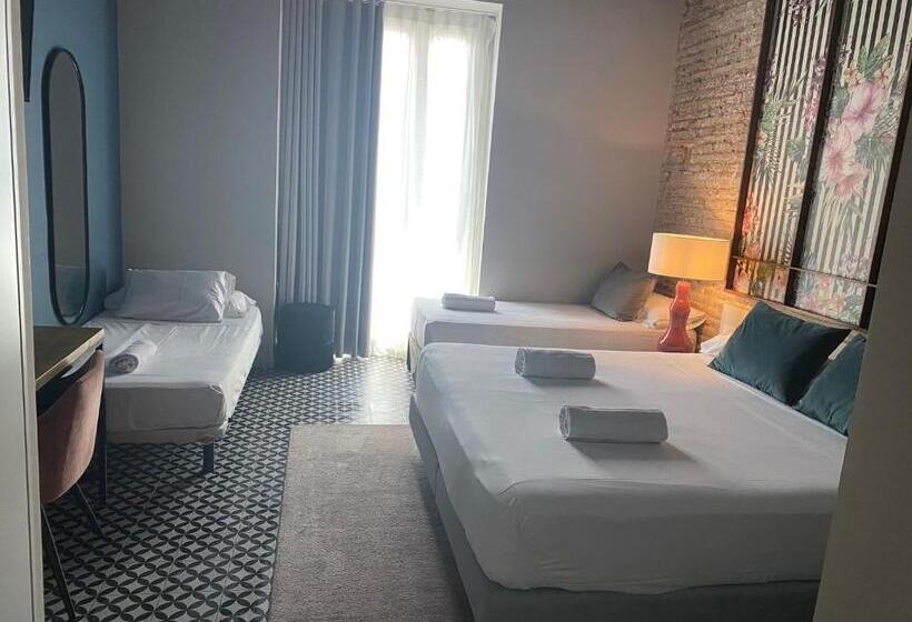 هتل You & Co. Quart Boutique