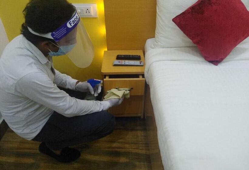 تختخواب و صبحانه The Palm Tree Family Stay