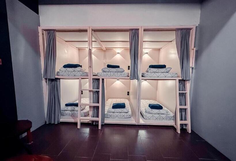 Bed Attitude Hostel Cenang