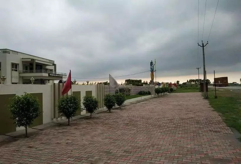 Bedi S Dream Land Hotel & Resort