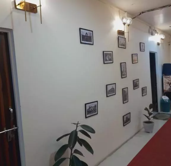 هتل Homestay Ac Dormitory