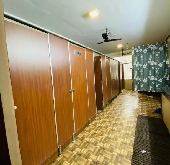 هتل Homestay Ac Dormitory