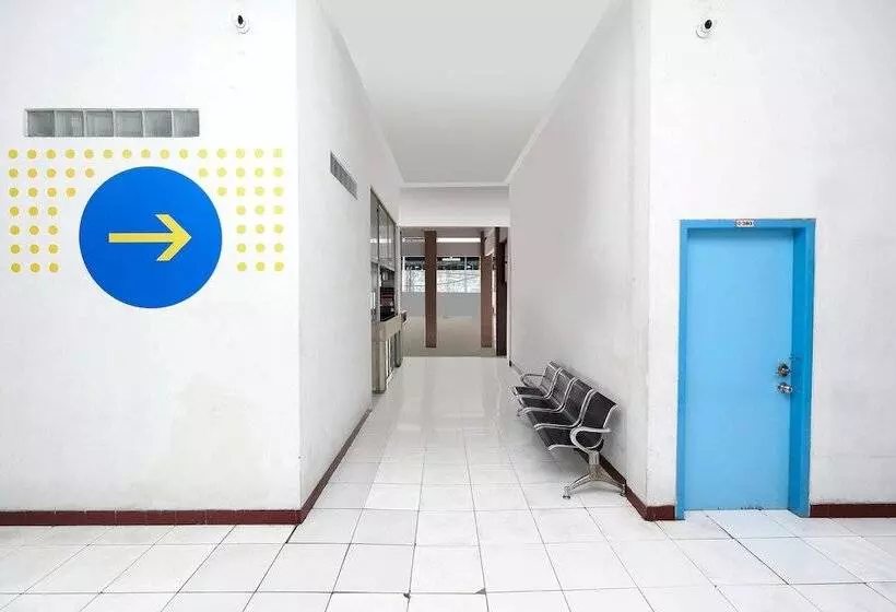 Spot On 2289 Hotel Saudara