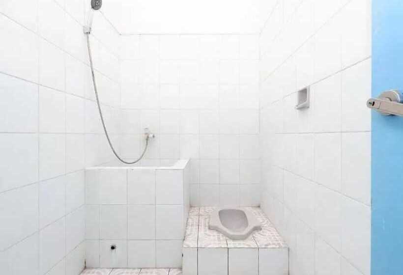 Spot On 2289 Hotel Saudara