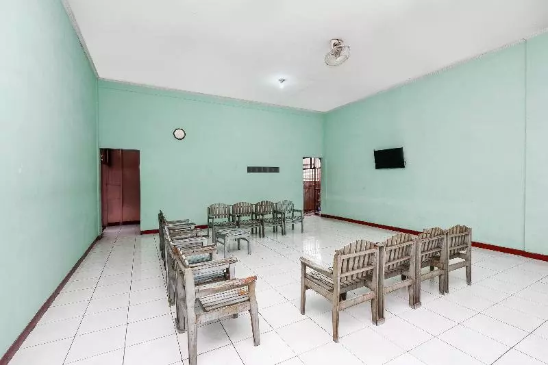 Spot On 2289 Hotel Saudara