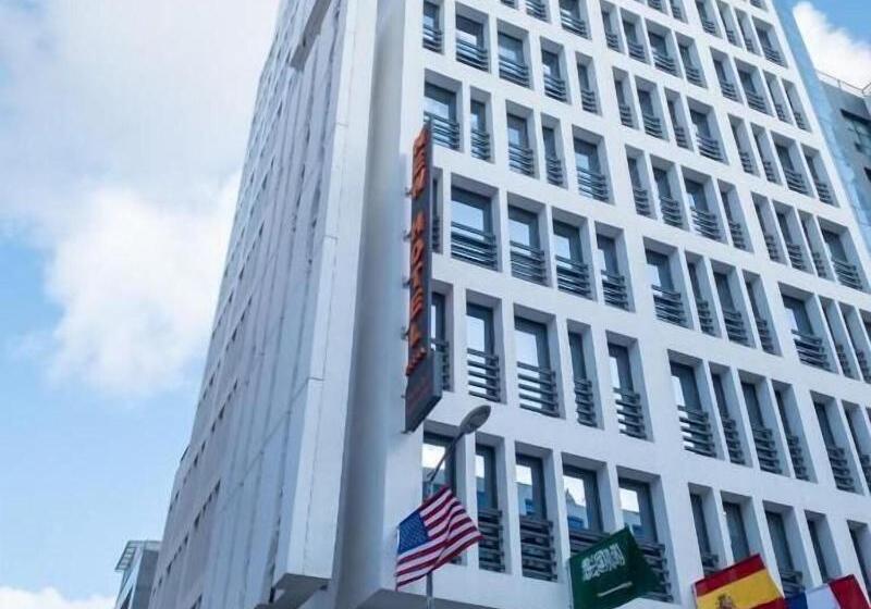 New Hotel Piscine Wellness & Spa