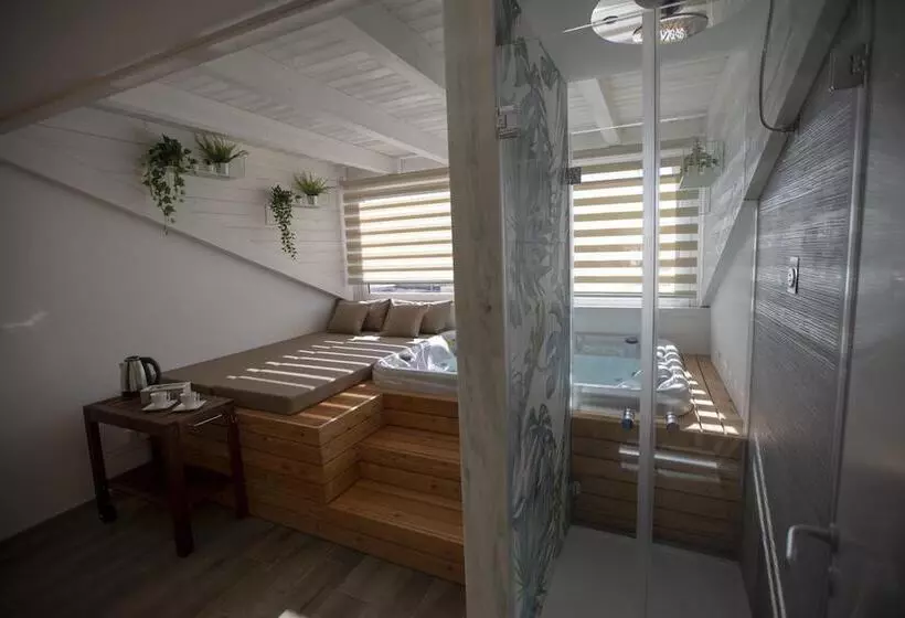 Luxmarì Hotel & Spa